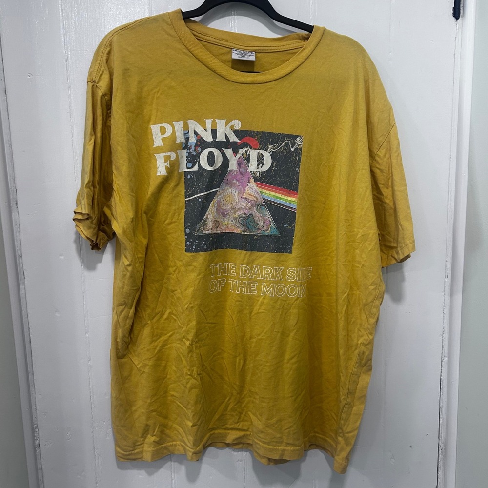 Pink Floyd Dark Side of the Moon Graphic T-Shirt Yellow Mens Small/Medium 2020
